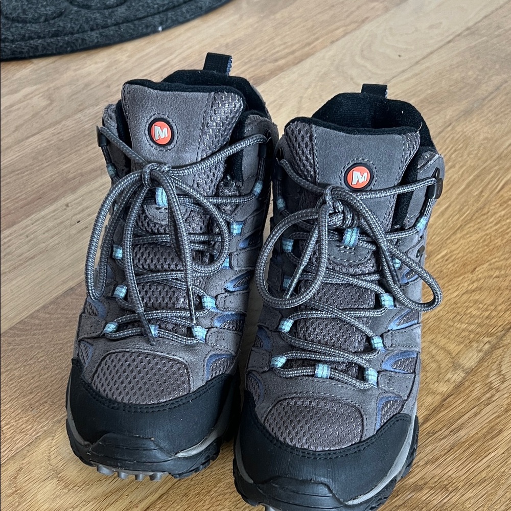 Merrell Gray and Black Outdoor Boots